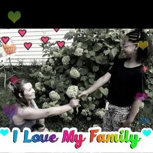 Meet your Posher, Laniee